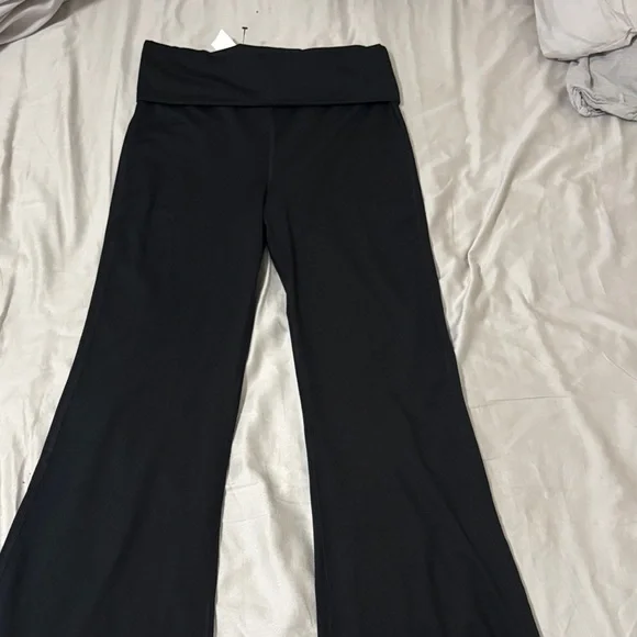 Fabletics Black Performance Leggings fold over leggings - Picture 3 of 9